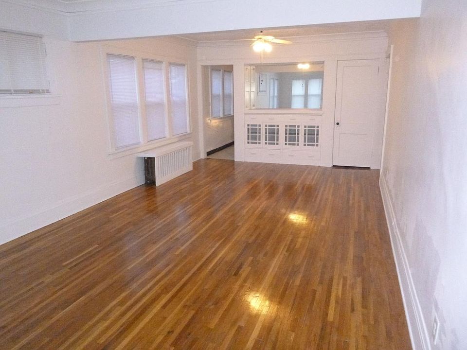 Dining Rm