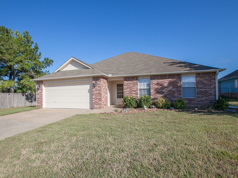 Clean home near Owasso Sports Complex