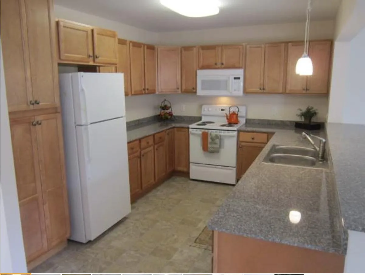 15B Marple Ln, Hilton — Photo 3