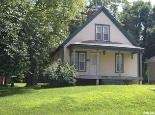 707 W Calhoun St, Macomb, IL 61455