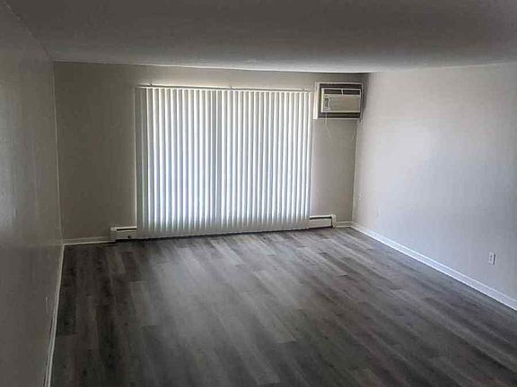 5th image of 8312 Zane Ave N #308