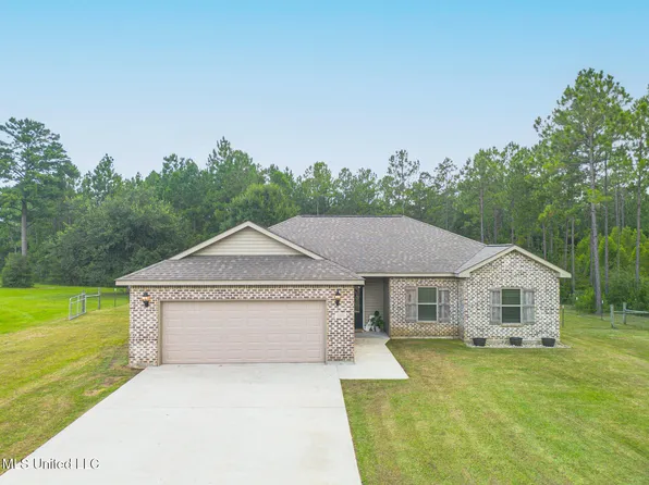 5535 Hoda Rd, Kiln, MS 39556