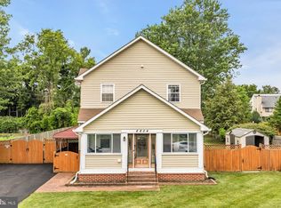 8604 Woodlawn Ct, Alexandria, VA 22309