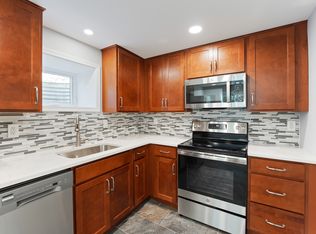 425 E Maple St #1, Kennett Square, PA 19348