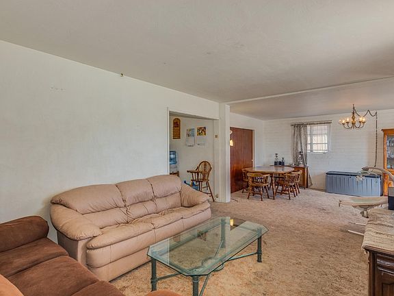 3rd image of 964 W Calle Alvord