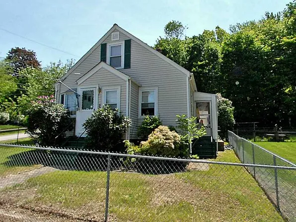 33 Urrico Ave, North Smithfield, RI 02896
