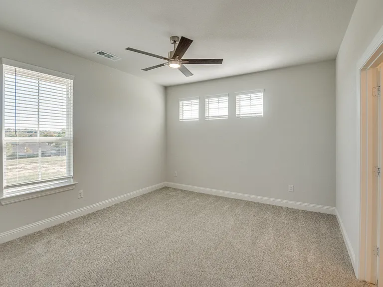 9601 Thorncrown Ln — Photo 7