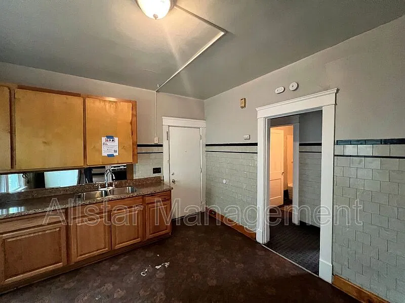 2 bed, 1.0 bath, 1000 sqft, $1,095 — Photo 4