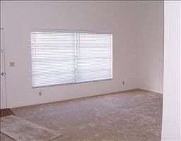 3rd image of 11241 NW 39th St