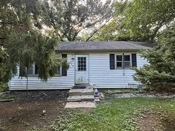 928 Julien St, Belvidere, IL 61008
