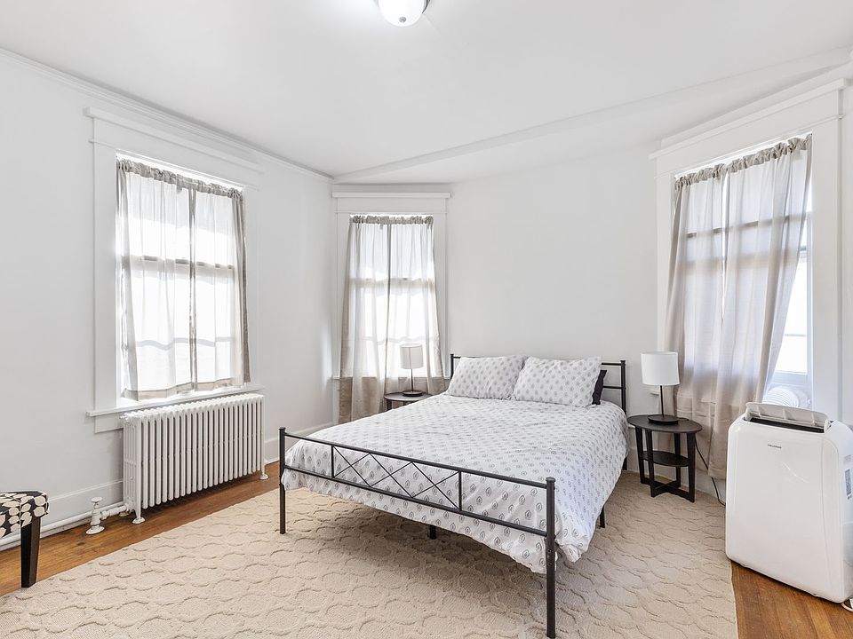 2nd image of 115 N 41st St #0