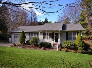 156 Meadow Lake Rd, Asheville, NC 28803