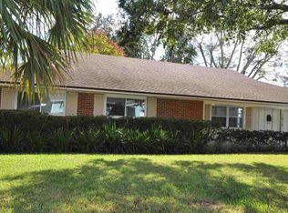 1915 Oak Grove Cir, Jacksonville Beach, FL 32250