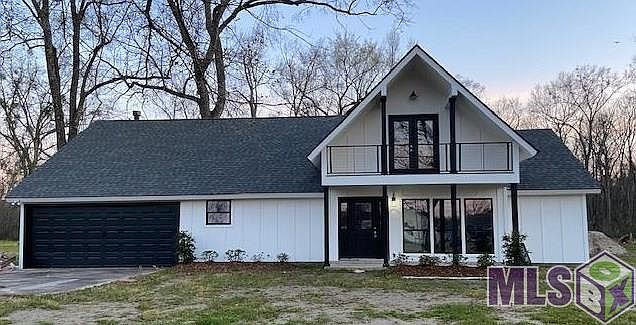 1st image of 43491 Helen Ln