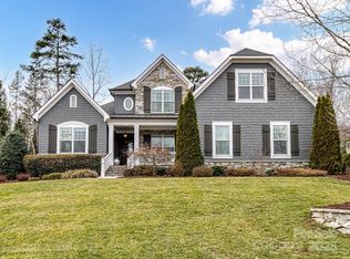 16733 Reinsch Dr, Davidson, NC 28036