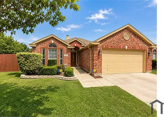 5601 Lawnsberry Dr — Photo 1