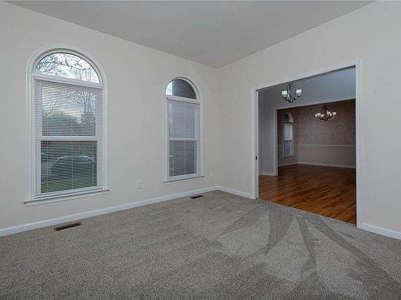 5th image of 620 San Pedro Dr