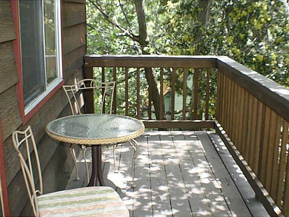 5th image of 205 Hillside Dr
