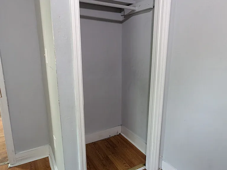 15 N Lake Ave — Photo 14