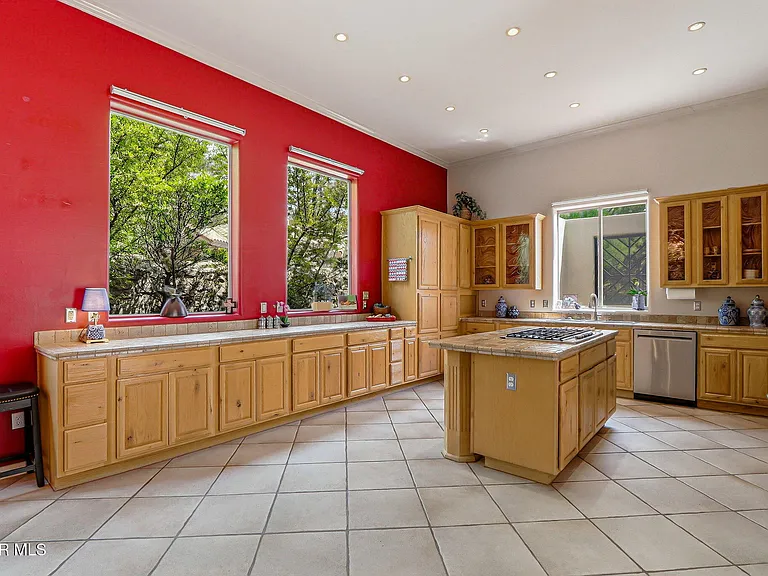 5601 Burning Tree Dr — Photo 16