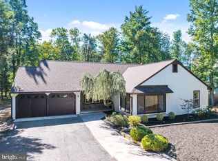 8 Westbrooke Ct, Voorhees, NJ 08043