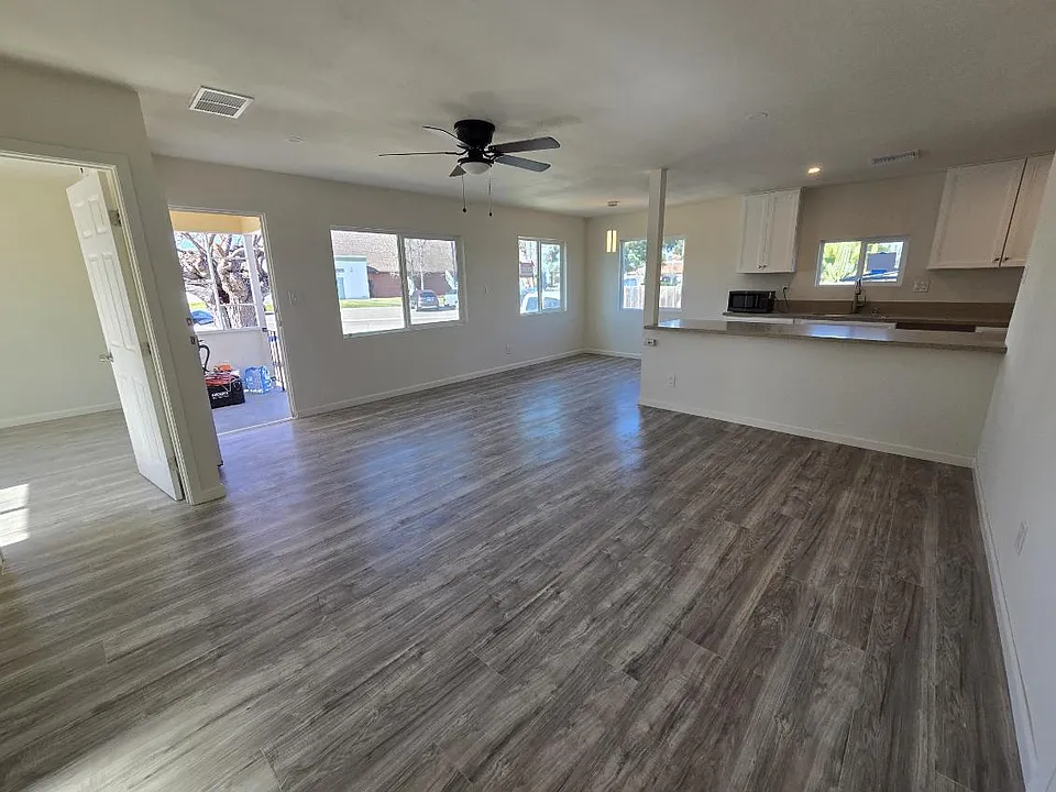 501 Farragut Cir