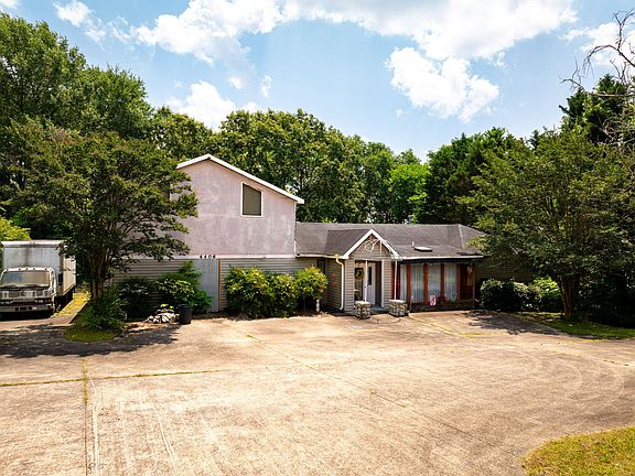 2nd image of 4406 Shelborne Dr
