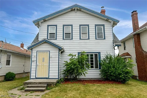 557 Harvard Ave Photo 1