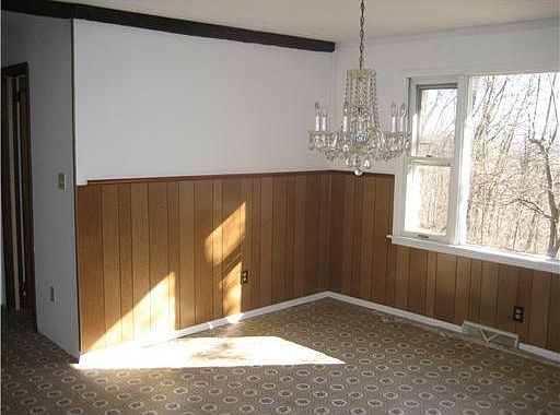5th image of 155-157 Aspen Ln