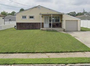212 Canary Ln, Mount Holly, NJ 08060