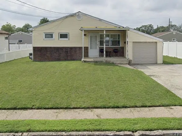 212 Canary Ln, Mount Holly, NJ 08060