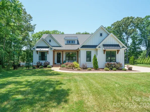 3627 Curtland Pl NW, Concord, NC 28027