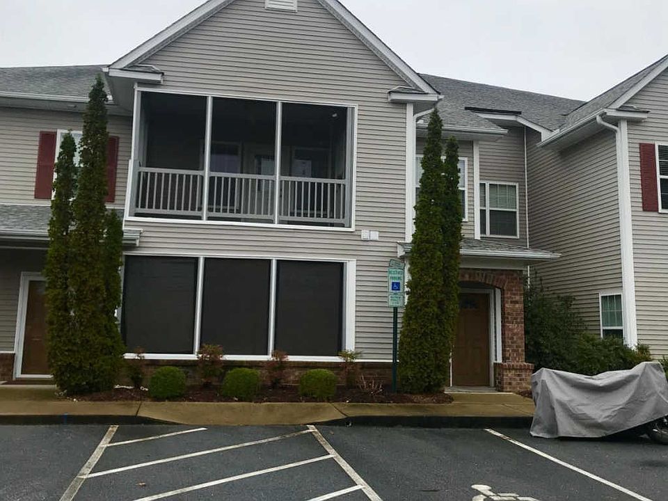 1st image of 1936 Tara Ct APT 203