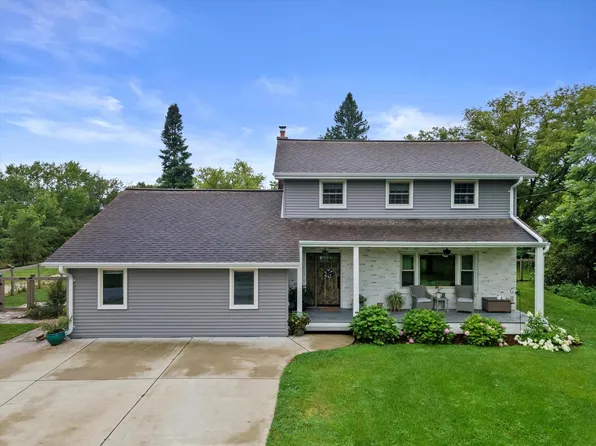 S63W24495 Townline ROAD, Waukesha, WI 53189