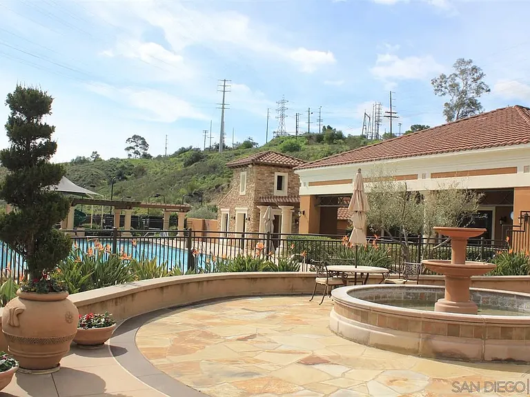 2630 Escala Cir — Photo 21
