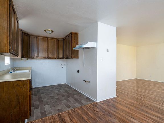 2nd image of 617 Morrison Ave