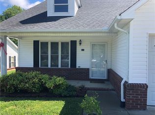 1605 S Main St #200, Mount Airy, NC 27030