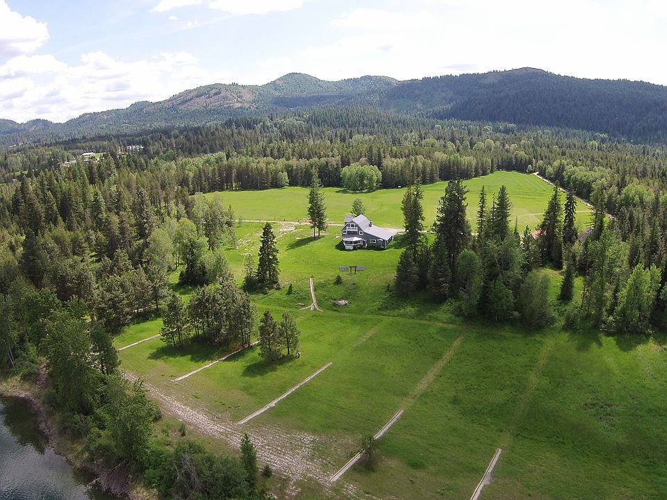 Complete WATERFRONT privacy!