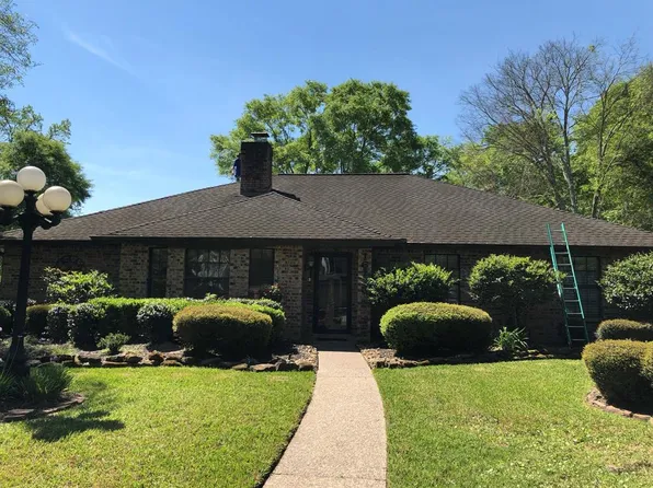 16146 Bridge Dr, Crosby, TX 77532