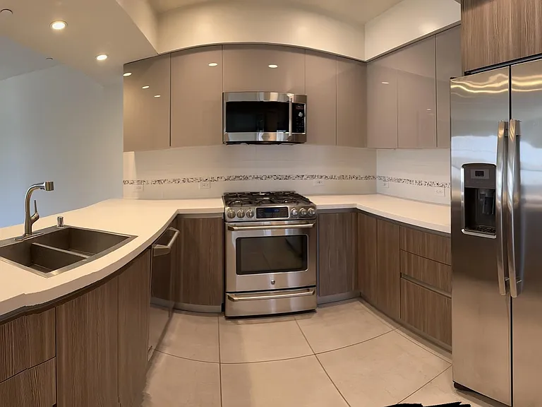 10269 Santa Monica Blvd #403 — Photo 4