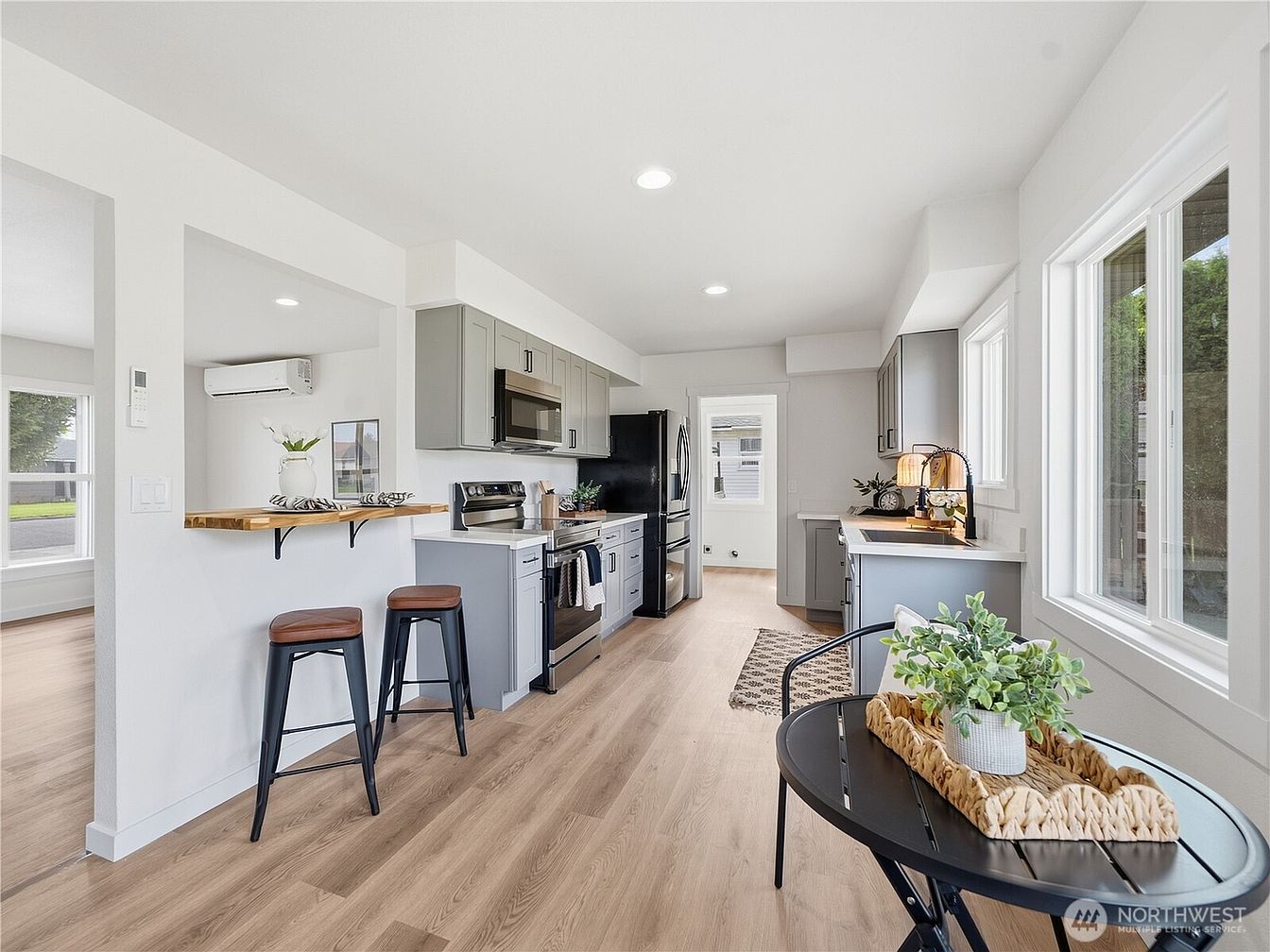 1st image of 121 K Street SW