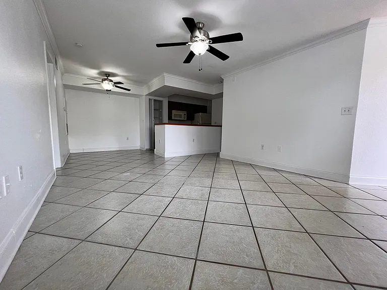 3004 Parkway Blvd #209 — Photo 47