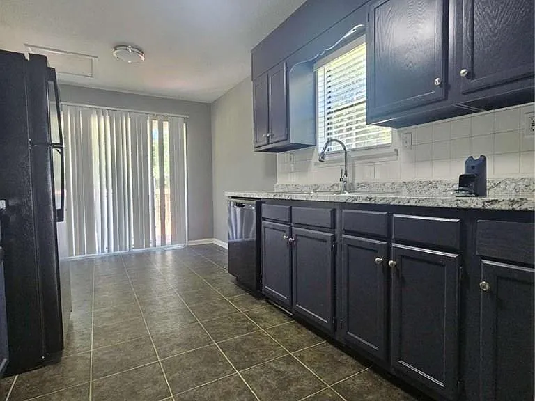 4115 Cranwood Dr S — Photo 9