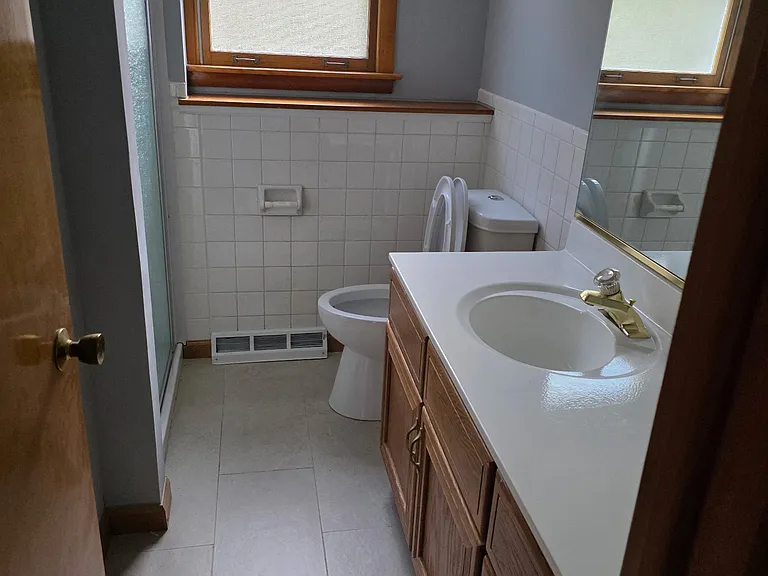 5341 Grand Ave — Photo 9