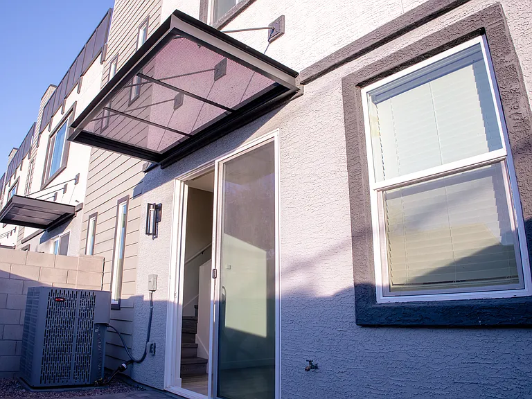 1968 E Don Carlos Ave — Photo 10