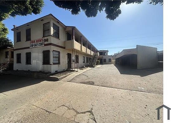 2nd image of 2040 W Florence Ave APT 8