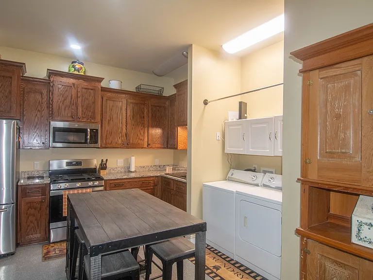 148 Westwood Acres Dr — Photo 5