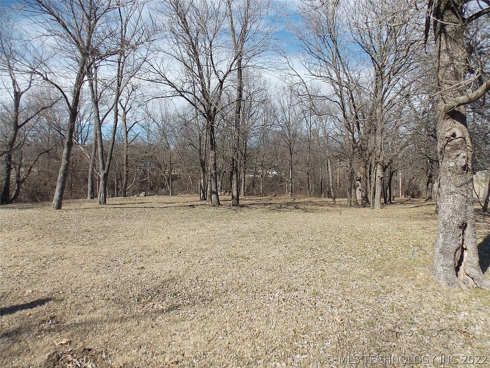 2nd image of 164 Street