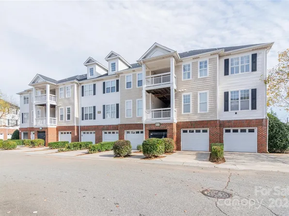 6227 Creek Park Dr, Charlotte, NC 28262
