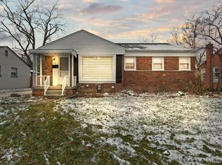 9911 Oporto St, Livonia, MI 48150